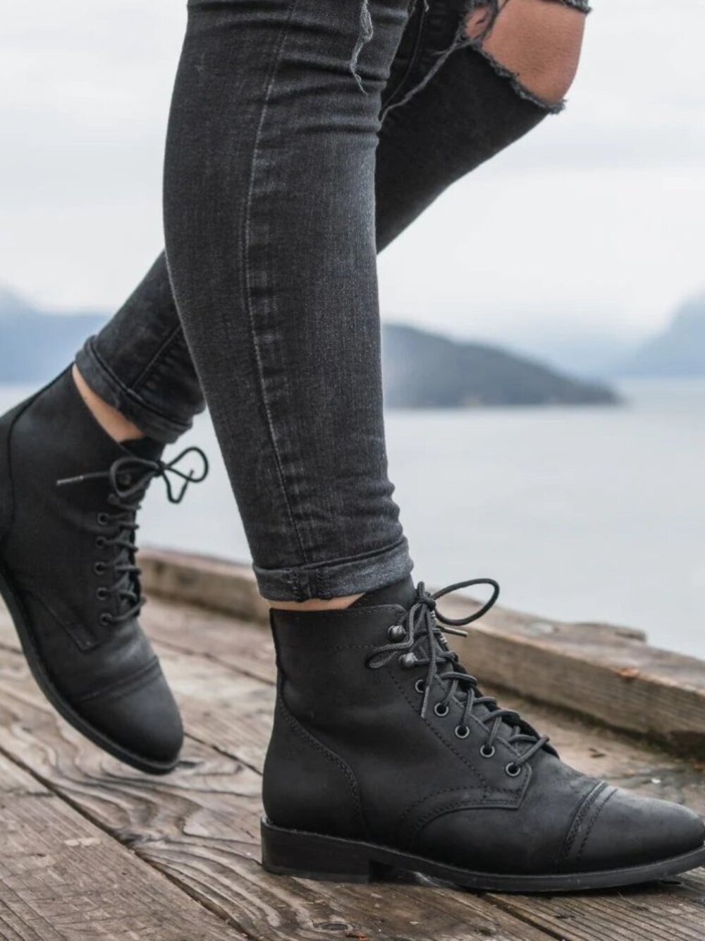 Thursday Boot Co Captain Black Matte Leather Cap Toe Boots Women's Size 10